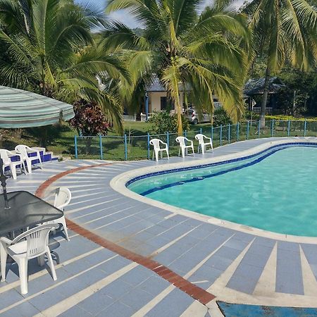 Hotel Campestre El Salitre Villeta Extérieur photo