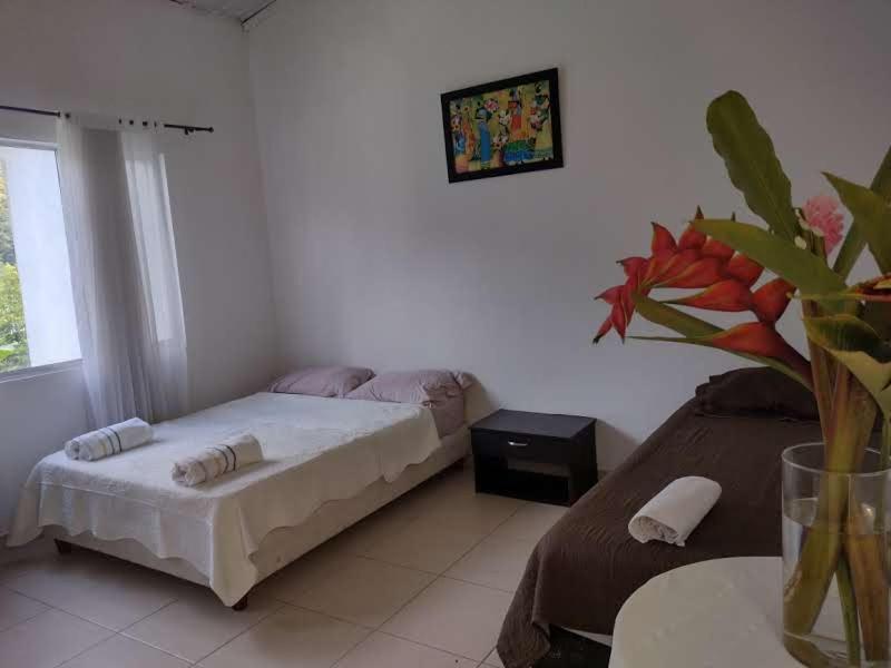 Hotel Campestre El Salitre Villeta Extérieur photo